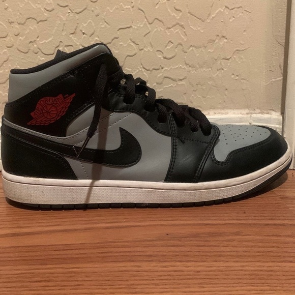 Jordan 1 - Picture 1 of 6